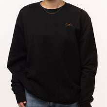 Laden Sie das Bild in den Galerie-Viewer, Dachshund Sweatshirt (Unisex)-Embroidered Clothing, Embroidered Sweatshirt, JH030-Existential Thread